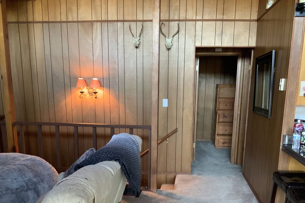 Photo of Bedroom in Groveland