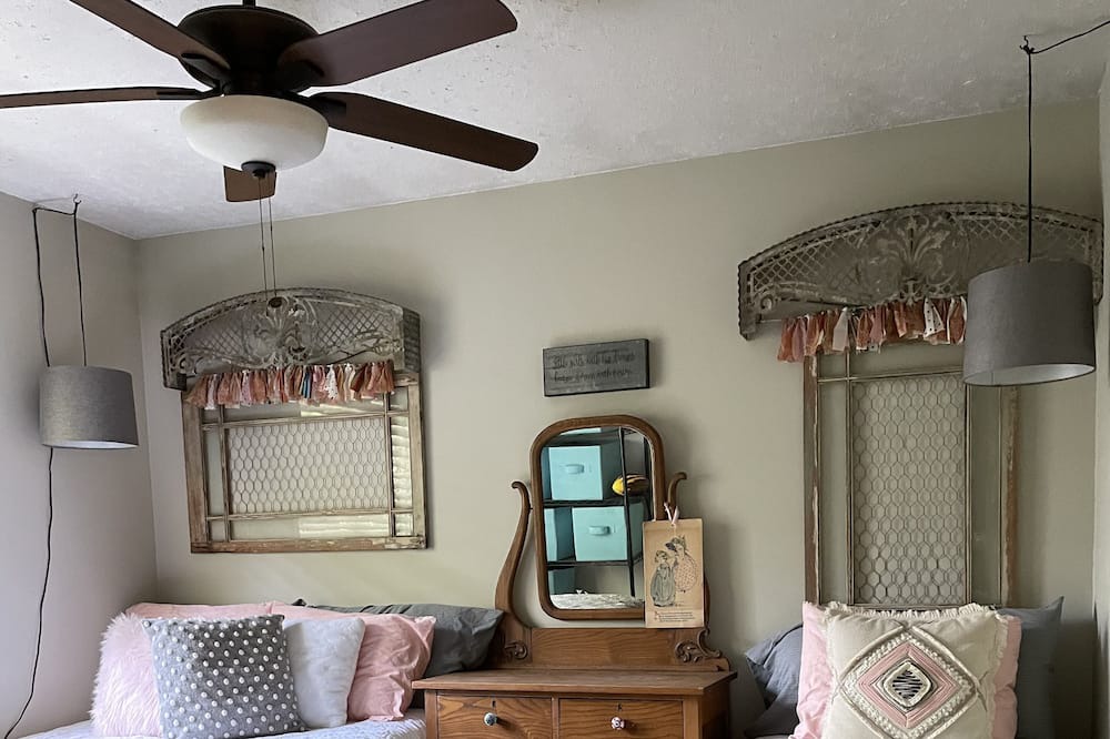 Photo of Bedroom in Dinuba