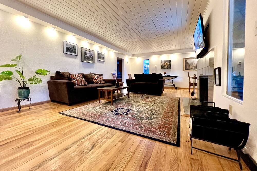 Photo of Bedroom in Mariposa