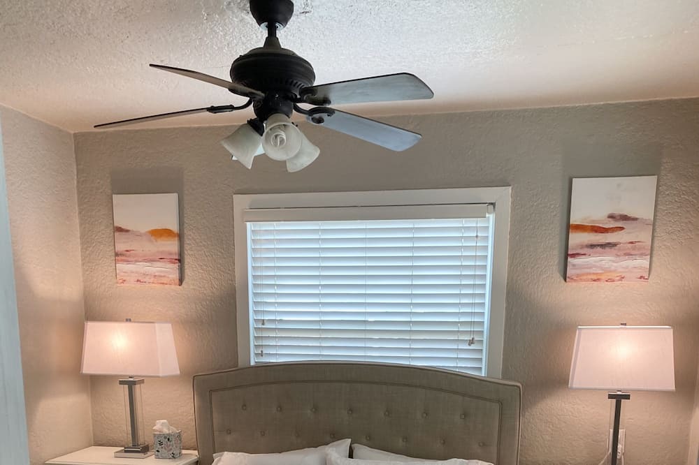 Photo of Bedroom in Tulare