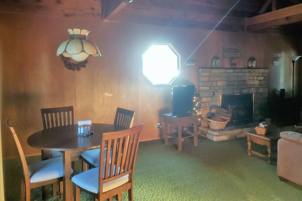 Photo of Livingroom in Twain Harte