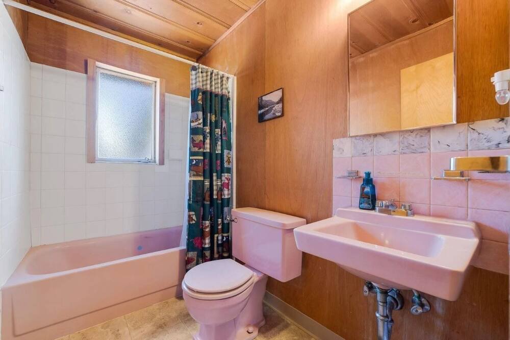 Photo of Bathroom in Twain Harte
