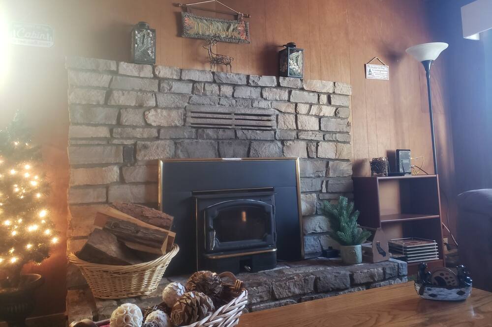 Photo of Livingroom in Twain Harte