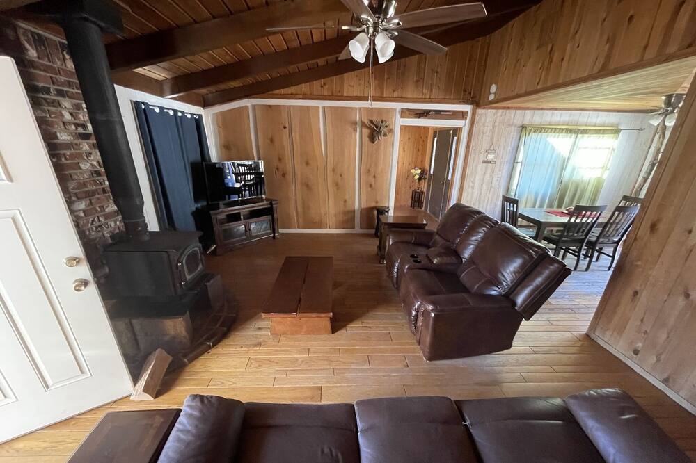 Photo of Livingroom in Bodfish