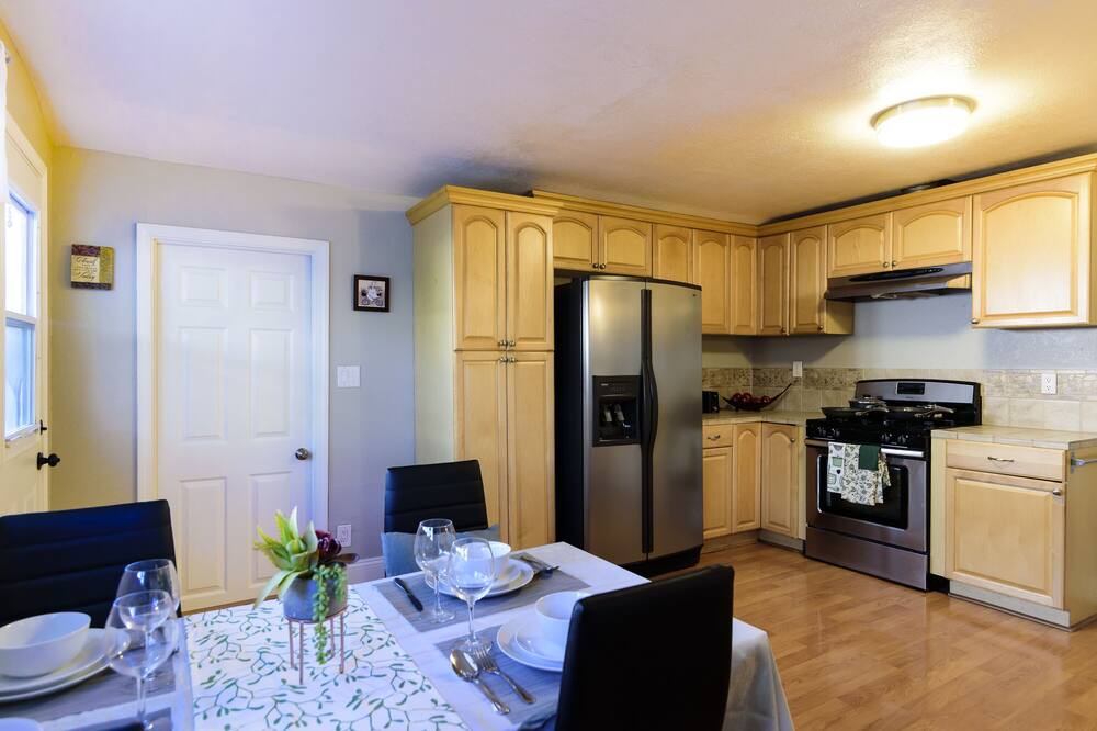 Photo of Kitchen in Rex Manor