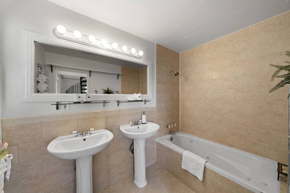 Photo of Bathroom in Stanley