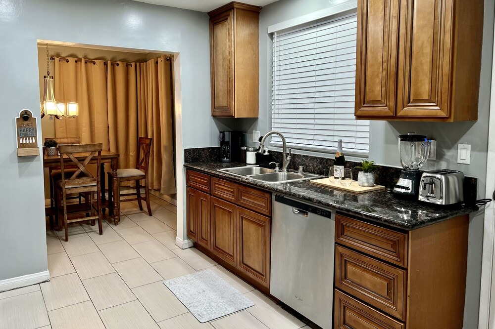 Photo of Kitchen in South Gate