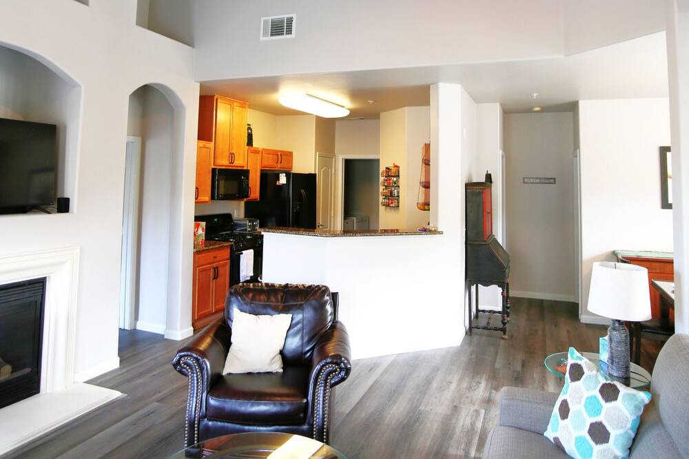 Photo of Livingroom in Reno