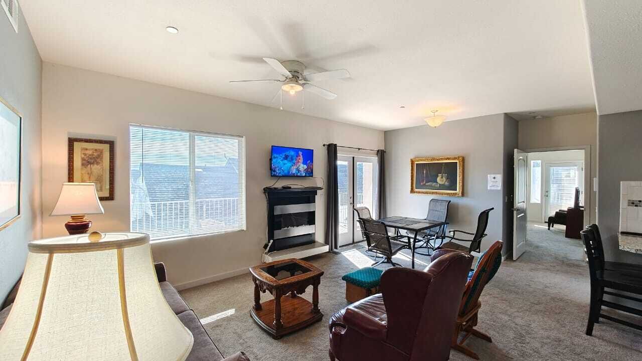 Photo of Livingroom in Downtown