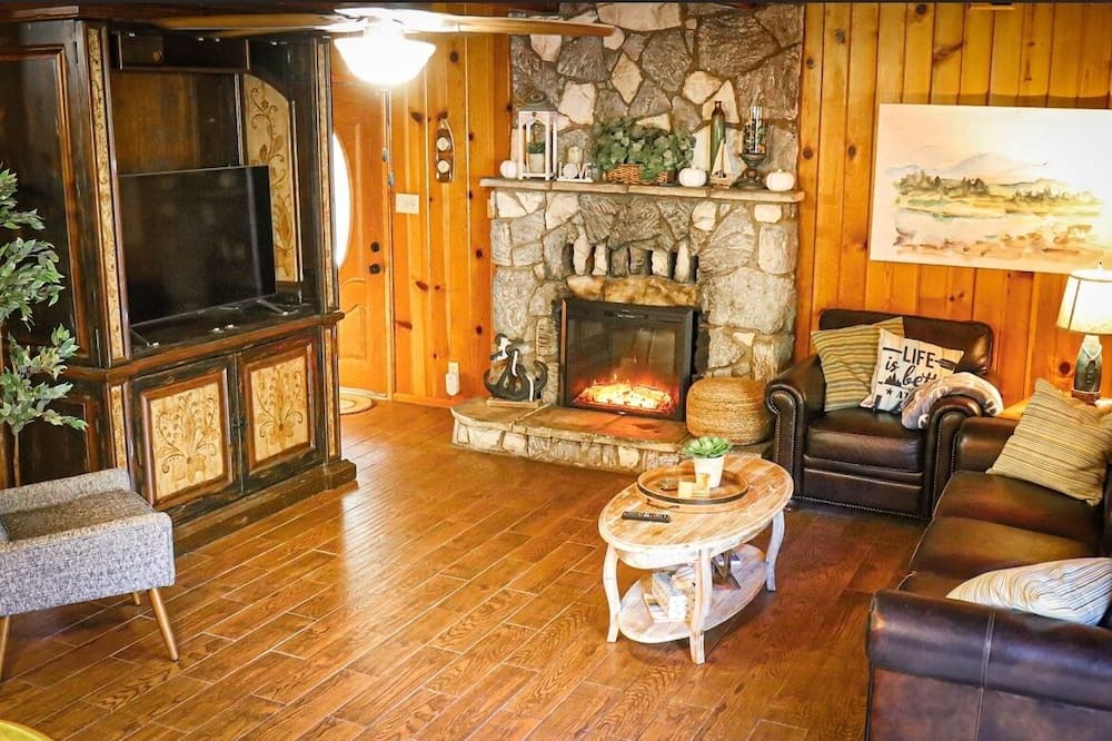 Photo of Livingroom in Wishon