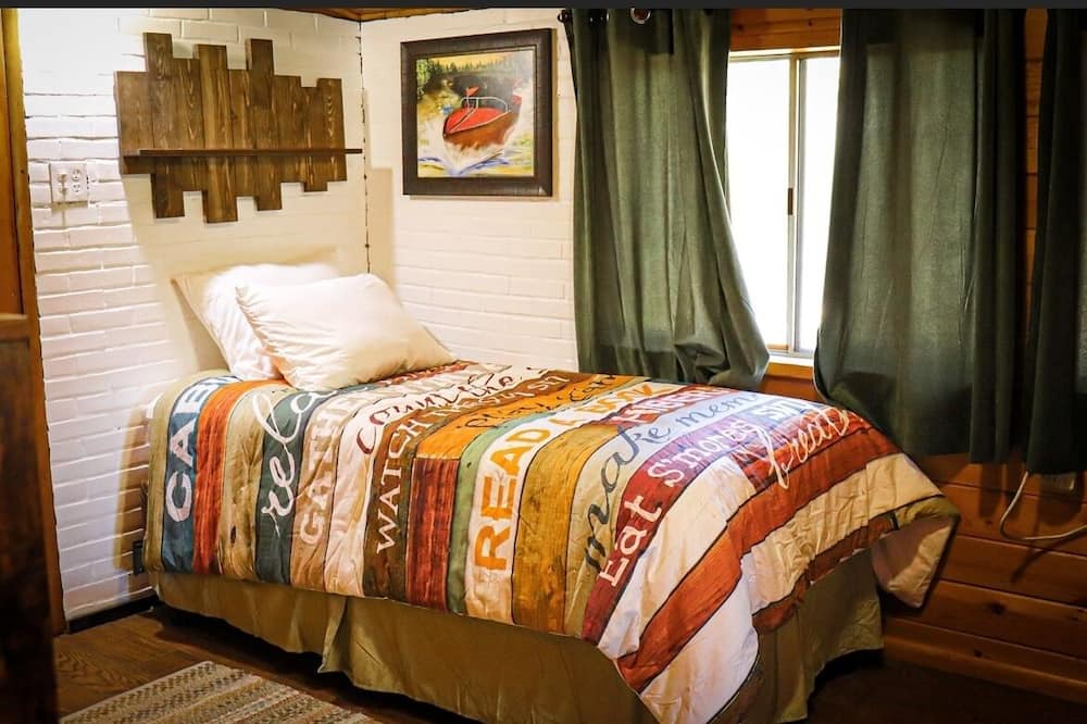 Photo of Bedroom in Wishon