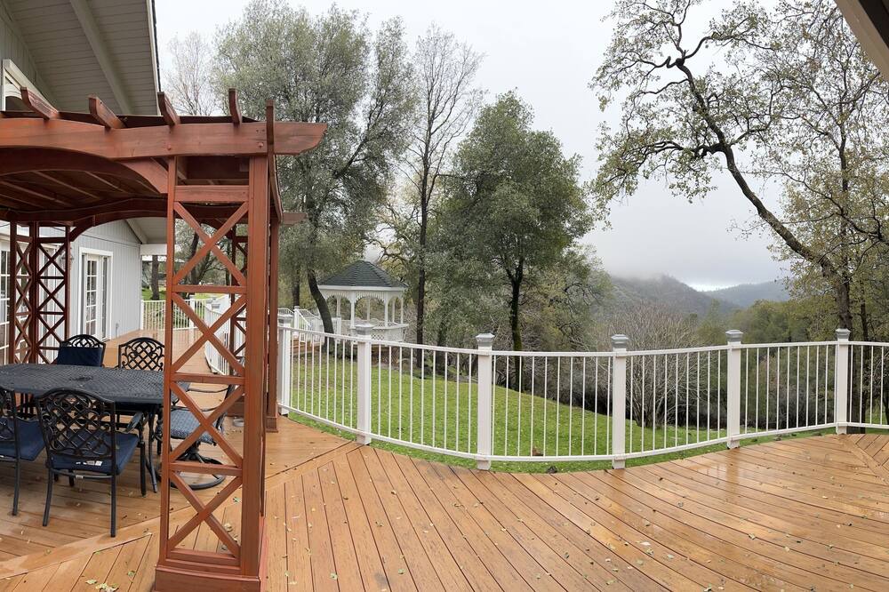Photo of Patio Balcony in Coarsegold