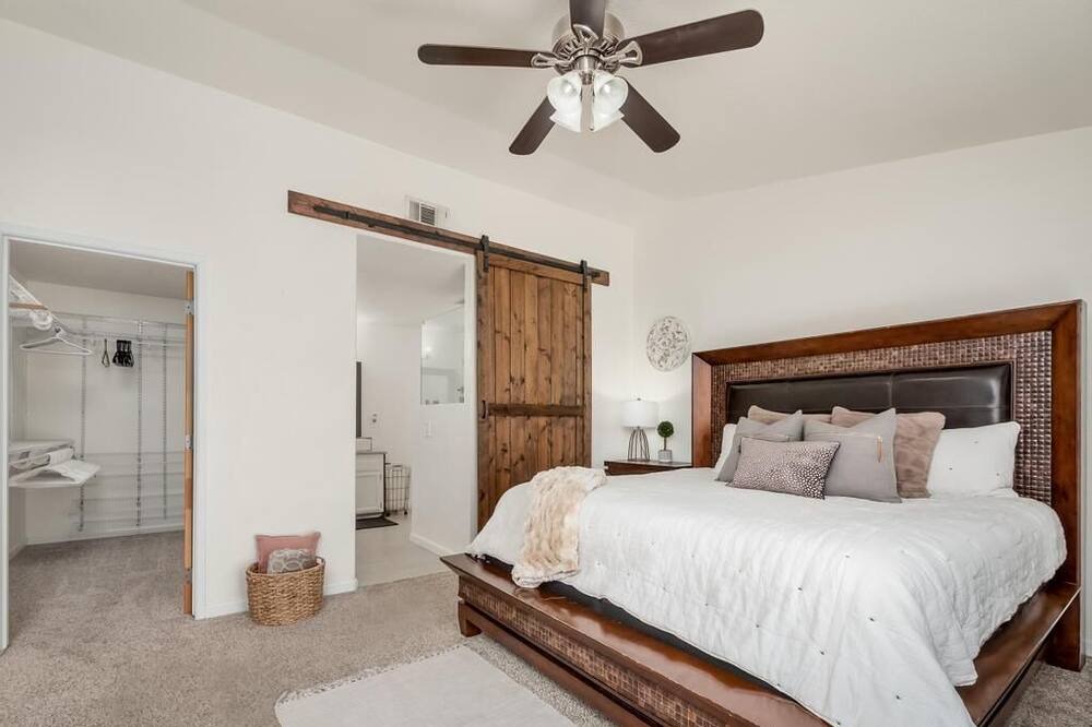 Photo of Bedroom in Lemoore