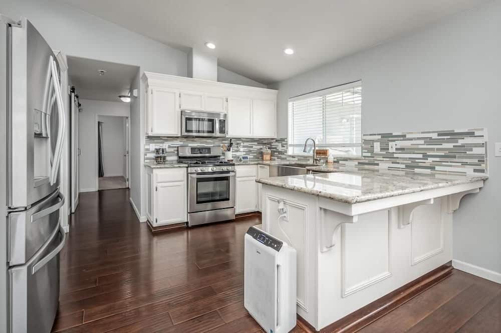 Photo of Kitchen in Lemoore