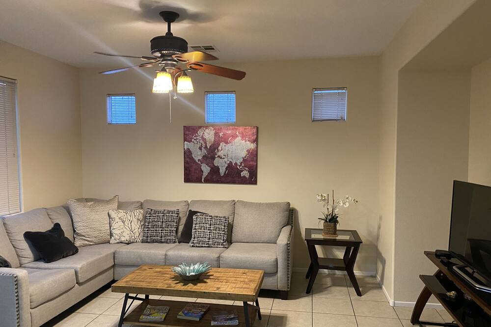 Photo of Livingroom in Rhodes Ranch