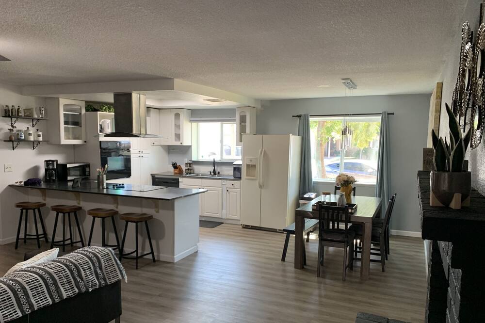Photo of Livingroom in Florin