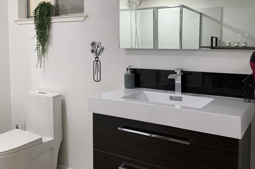 Photo of Bathroom in Florin