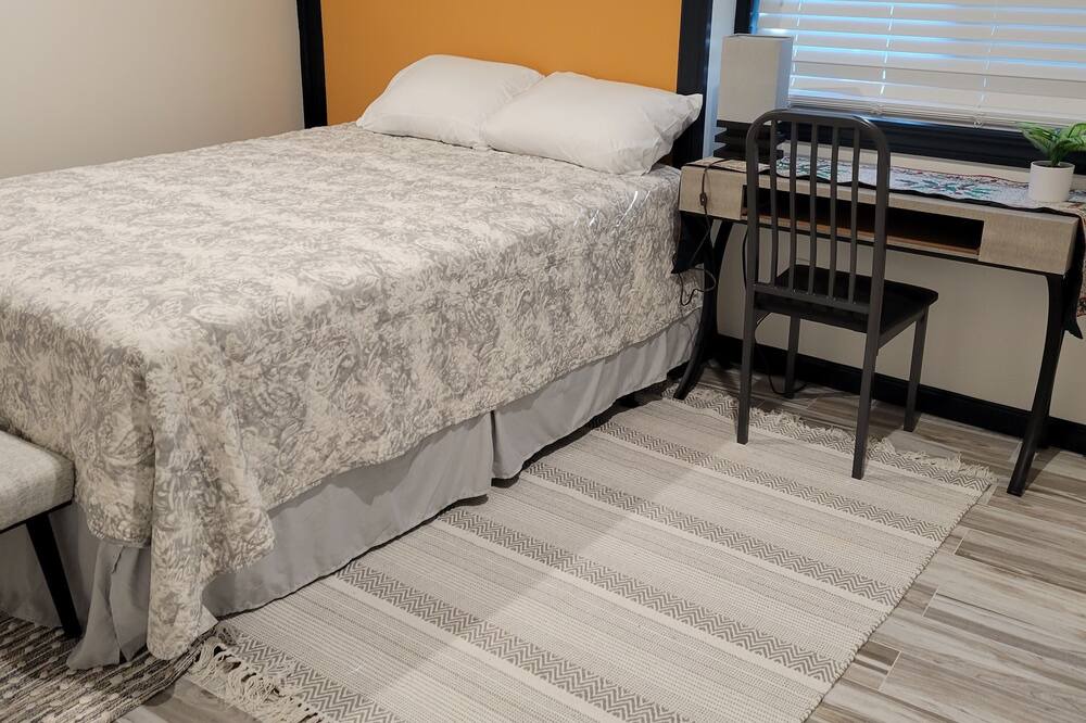 Photo of Bedroom in Castro Valley