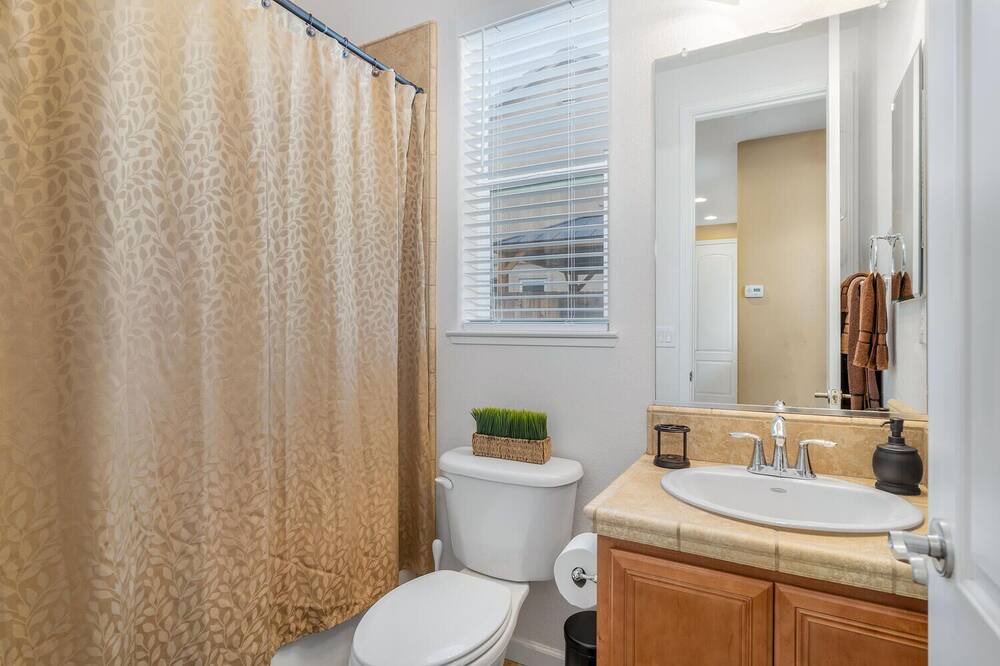 Photo of Bathroom in Reno