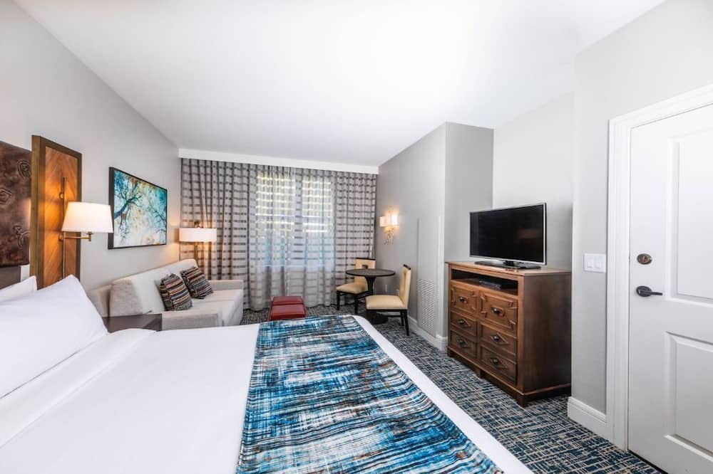 Photo of Bedroom in Stateline