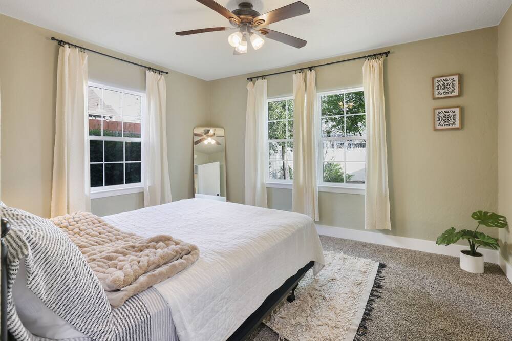 Photo of Bedroom in Tulare