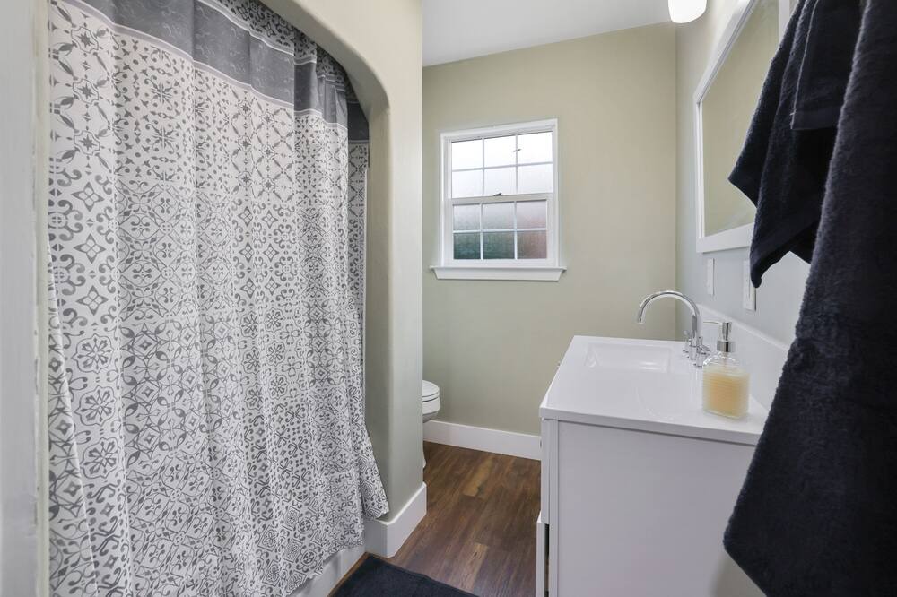 Photo of Bathroom in Tulare