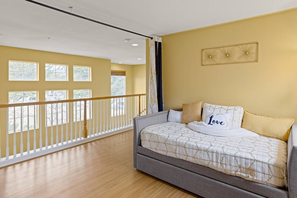 Photo of Bedroom in Salinas