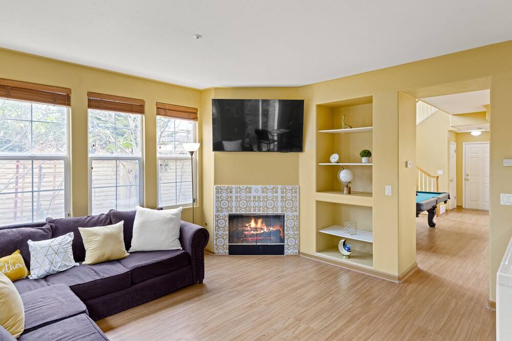 Photo of Livingroom in Salinas