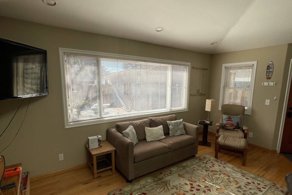Photo of Livingroom in Eastside Santa Cruz