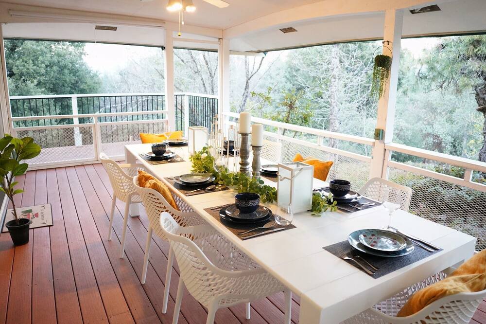 Photo of Outdoor in Oakhurst