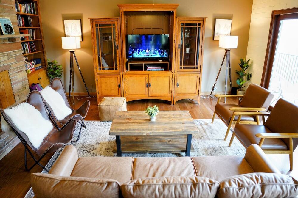 Photo of Bedroom in Oakhurst