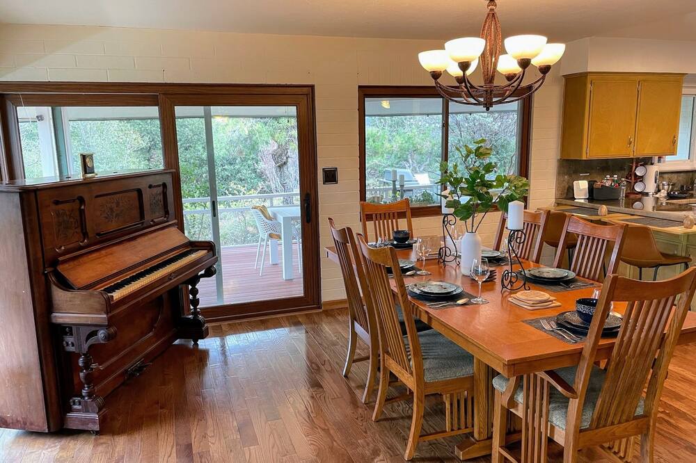 Photo of Bedroom in Oakhurst