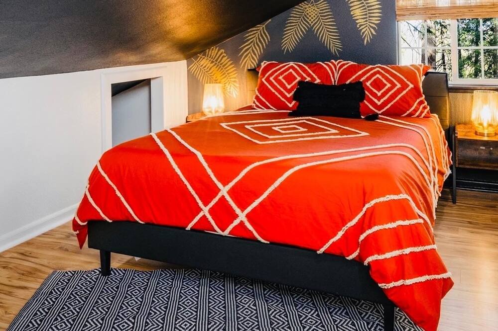 Photo of Bedroom in Sierra Village