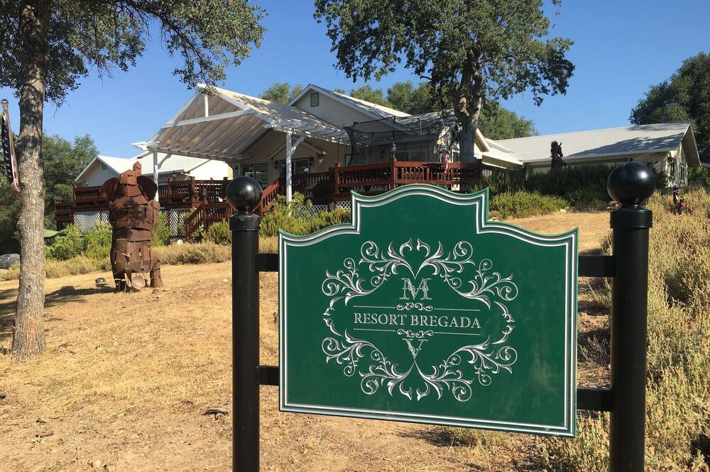 Photo of Outdoor in Groveland