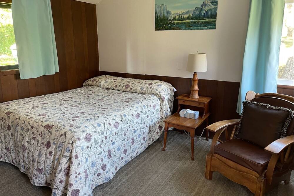 Photo of Bedroom in Three Rivers