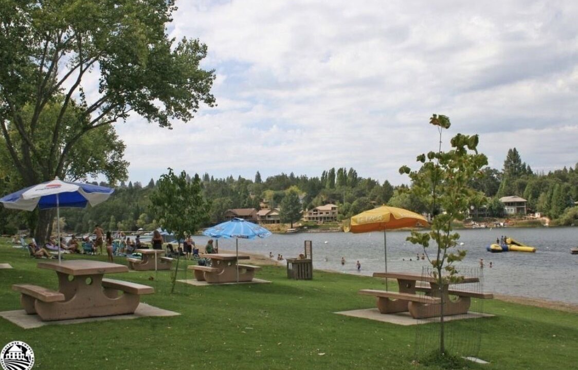 Photo of Outdoor in Groveland