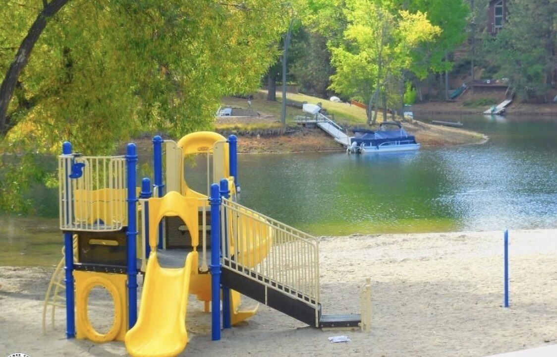 Photo of Others in Groveland