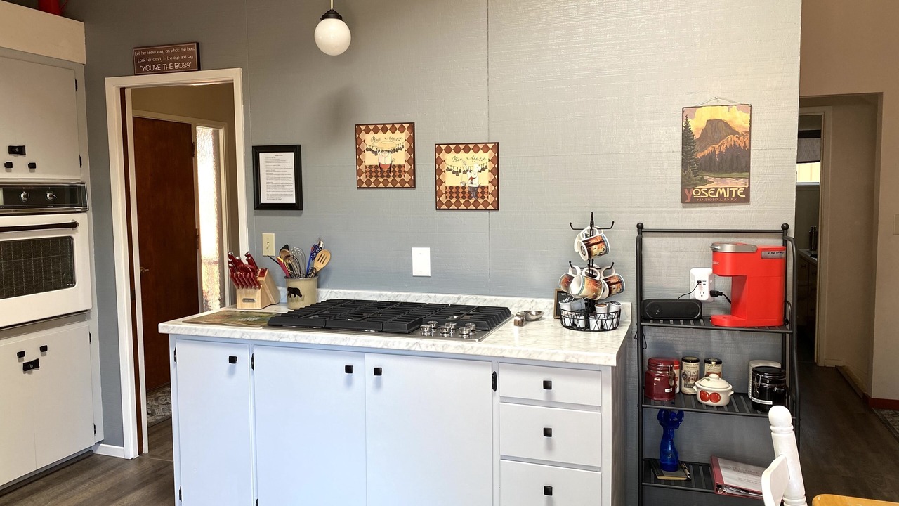 Photo of Kitchen in Groveland