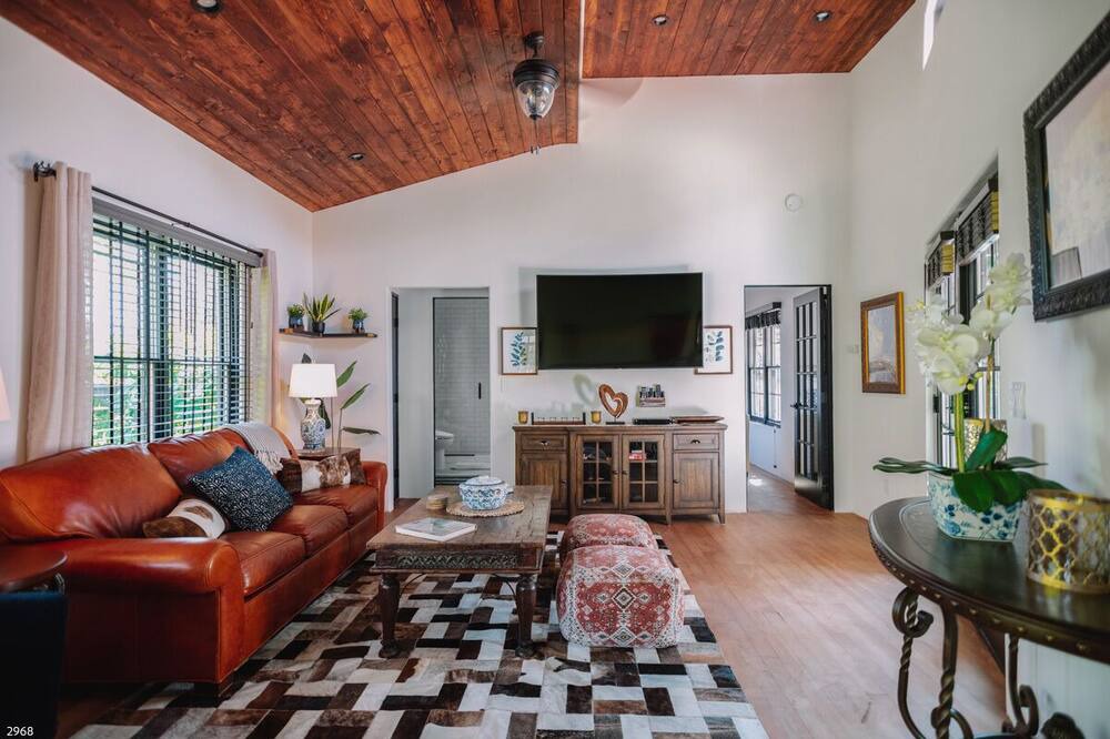 Photo of Livingroom in The Mesa