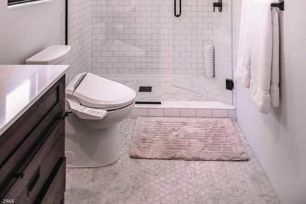 Photo of Bathroom in The Mesa