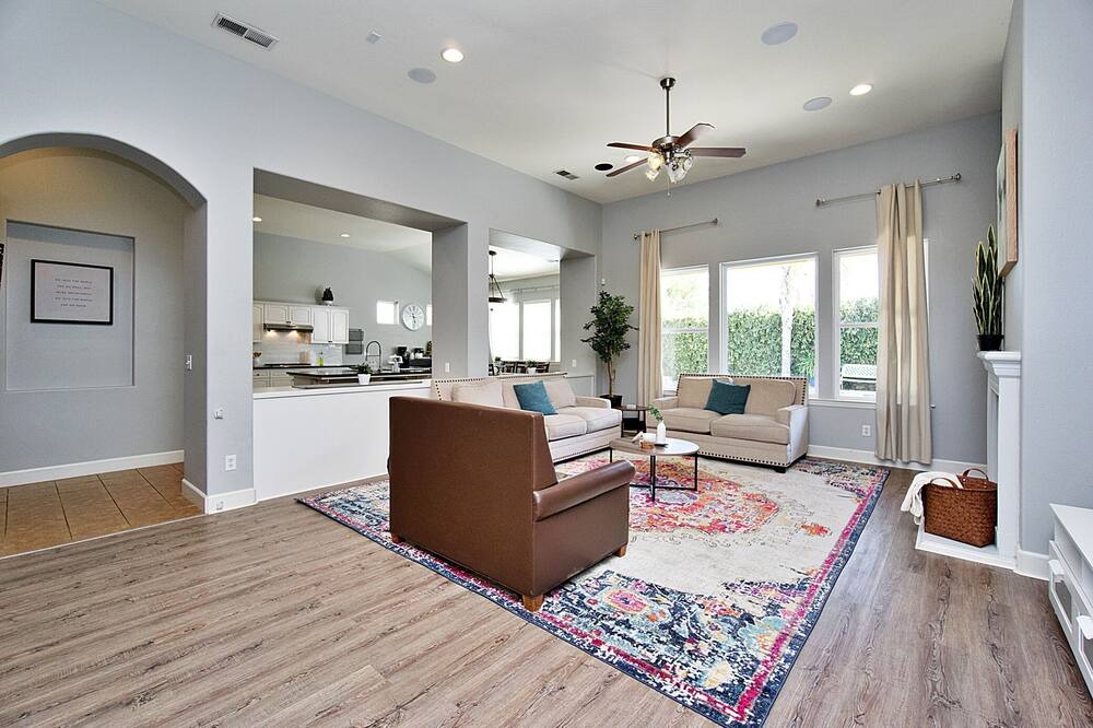 Photo of Livingroom in Fresno