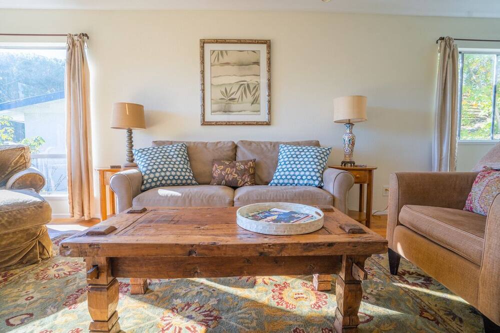 Photo of Livingroom in Fairfax
