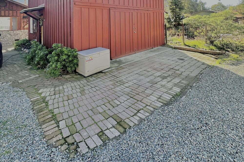 Photo of Outdoor in Springville