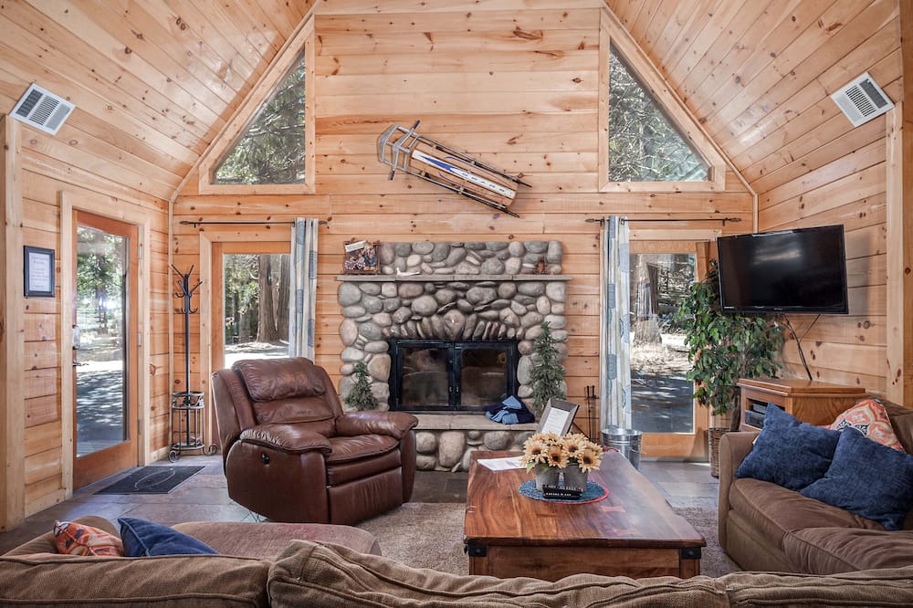 Photo of Livingroom in Alta Sierra