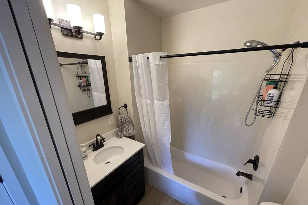 Photo of Bathroom in Oakland