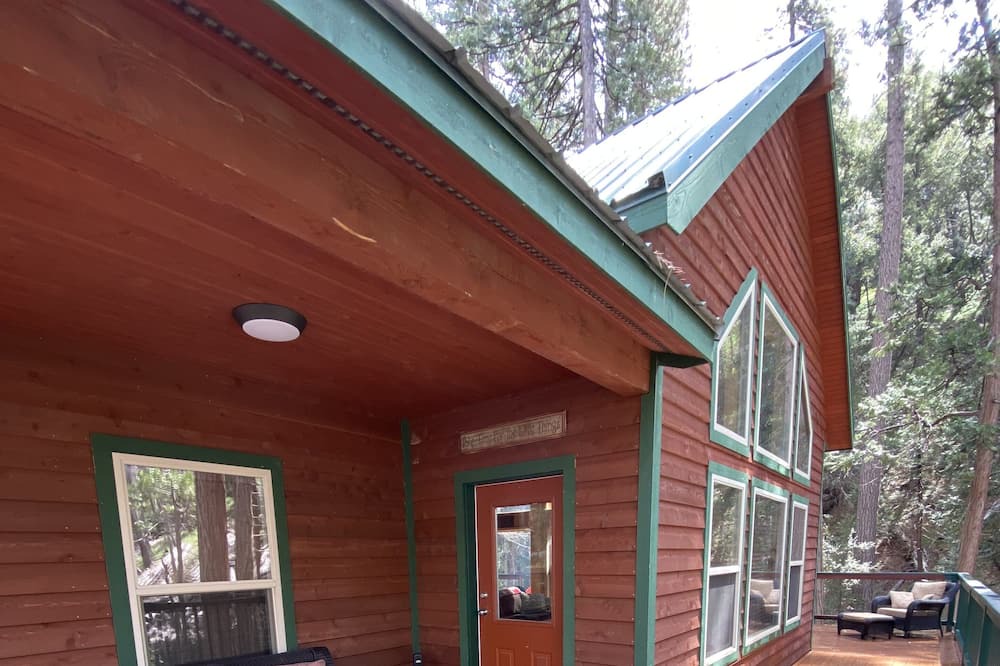 Photo of Patio Balcony in Posey