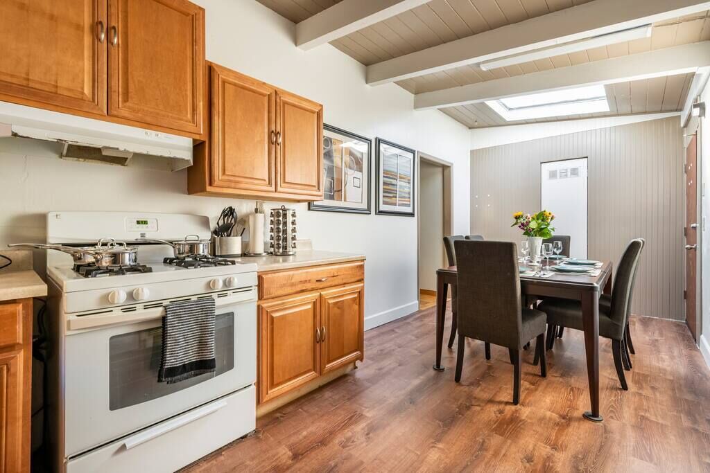Photo of Kitchen in Tennyson - Alquire