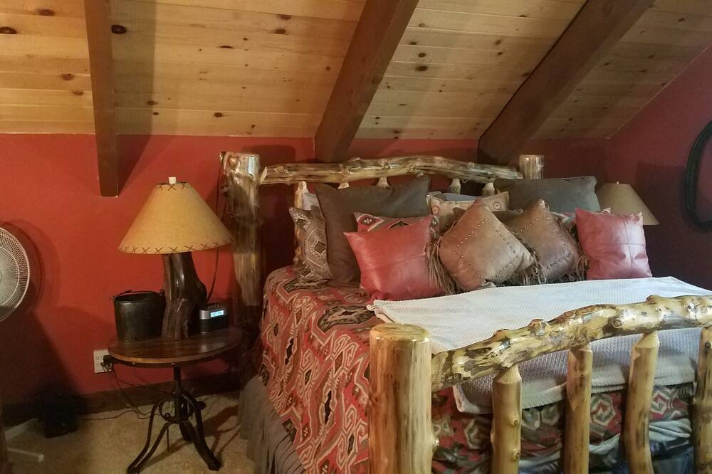 Photo of Bedroom in Lincoln Park