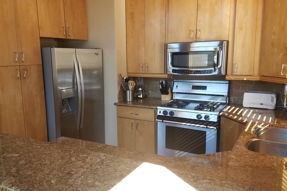 Photo of Kitchen in Lincoln Park
