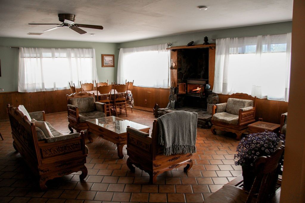 Photo of Livingroom in Lake Isabella